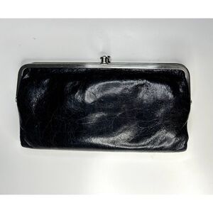 Hobo Lauren Clutch Wallet Black Leather Kissing Locks